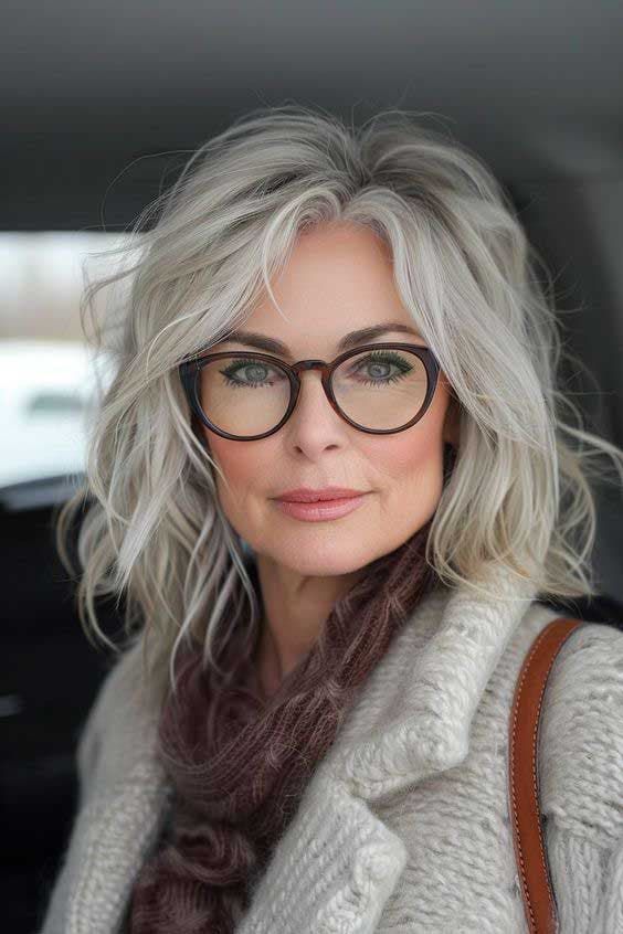 Coupe courte femme après 50 ans