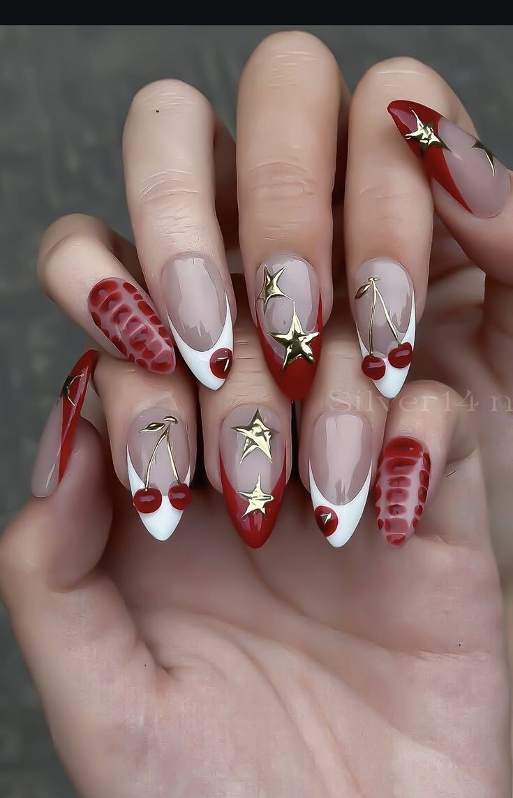 Manucure rouge créative