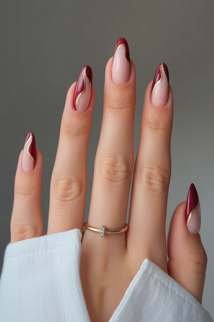 Manucure rouge créative