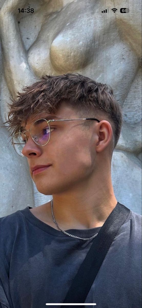 Tendances coiffure homme 2024