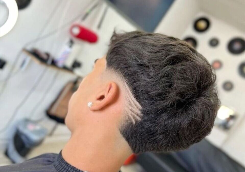 Burst fade taper : l’art audacieux de la coupe dégradée explosive