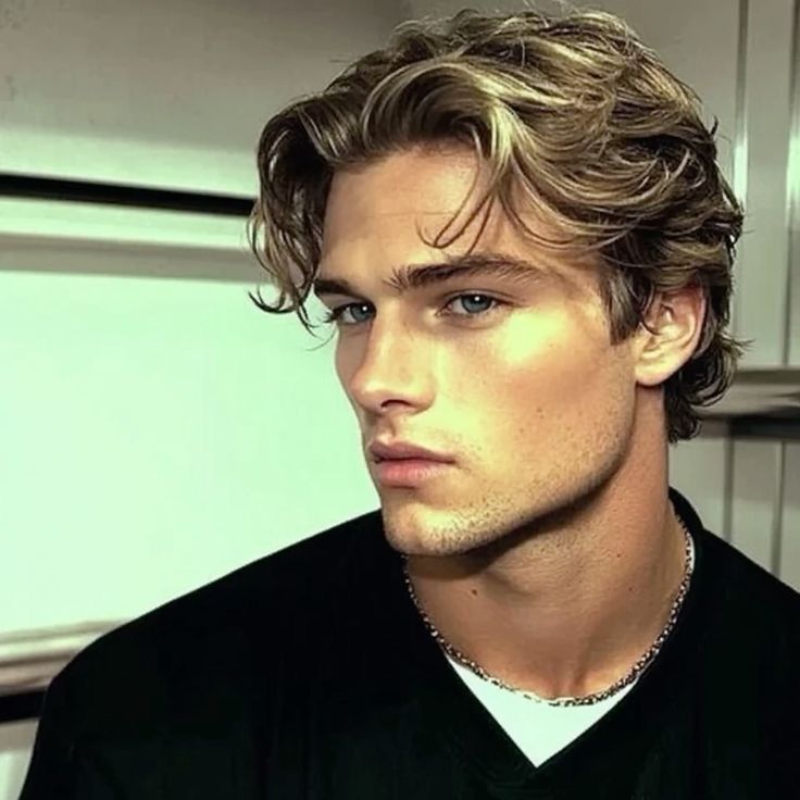 Coiffure homme luxe élégance