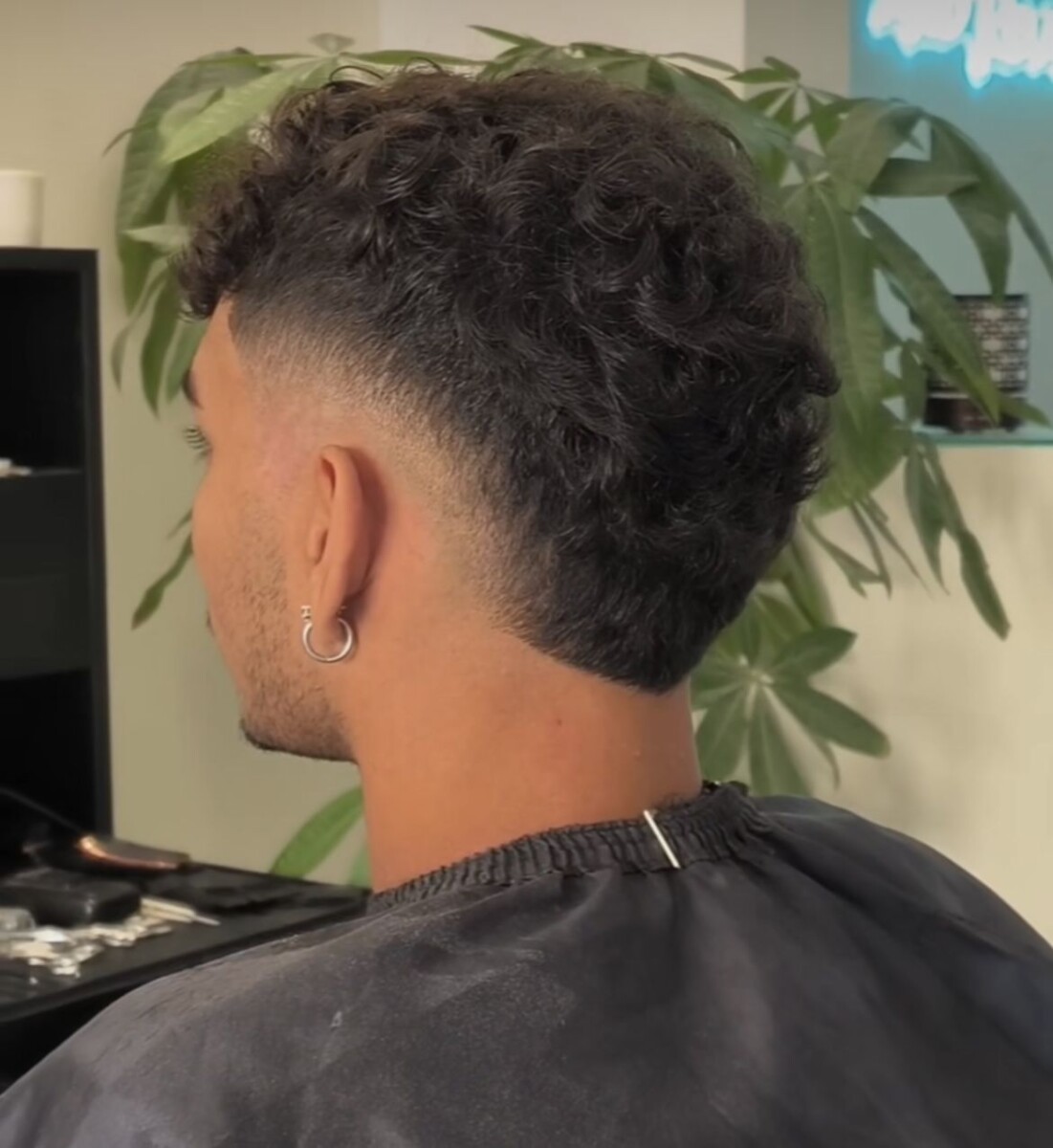 Coupe burst fade technique