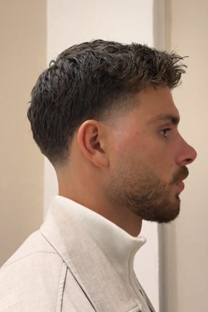 Coupe homme court : le guide complet pour un style net et soigné Coupe homme court : le guide complet pour un style net et soigné