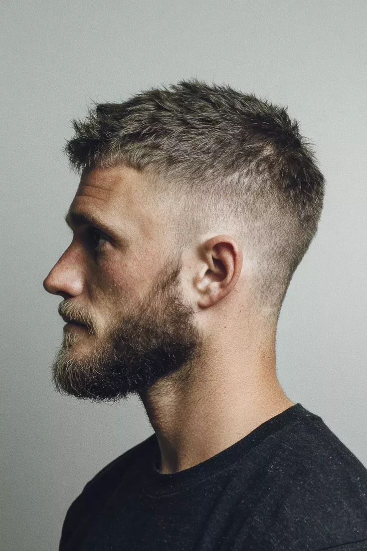 Coupe courte tendance homme
