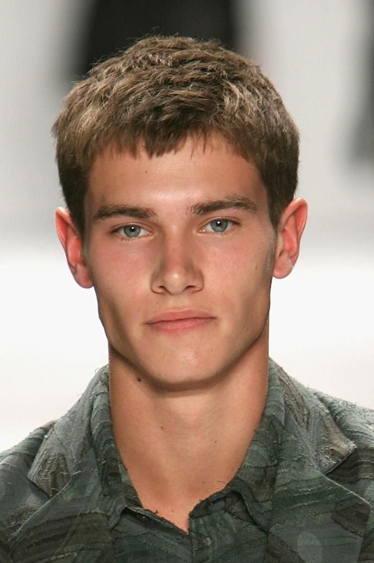 coupe courte élégante homme
