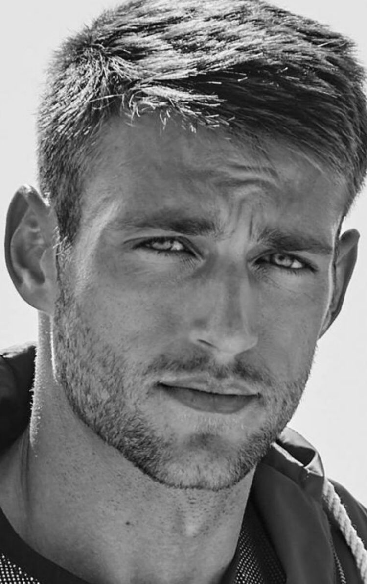 coiffure classique élégante homme