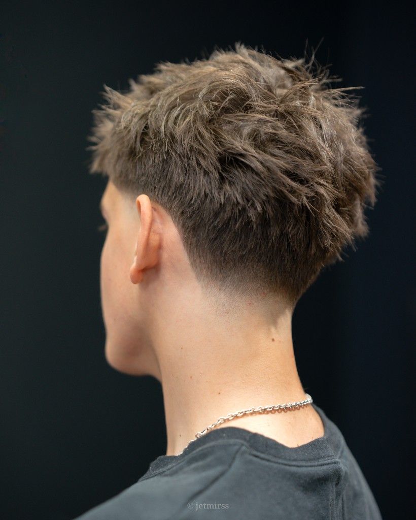 Coiffure homme à la mode