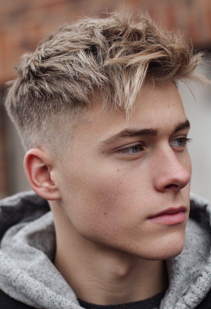 Coiffure homme à la mode