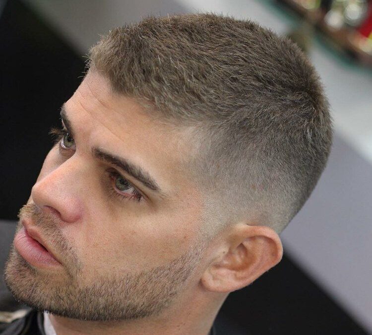 Coupe Homme Dégradé Progressif Court : Un Look Raffiné